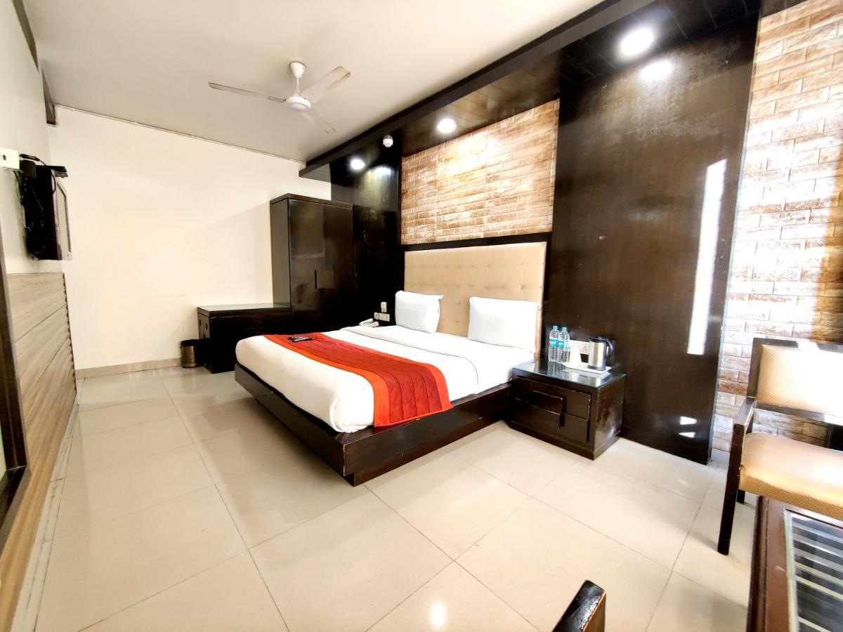 Hotel Delhi Pride, Karol Bagh Ngoại thất bức ảnh