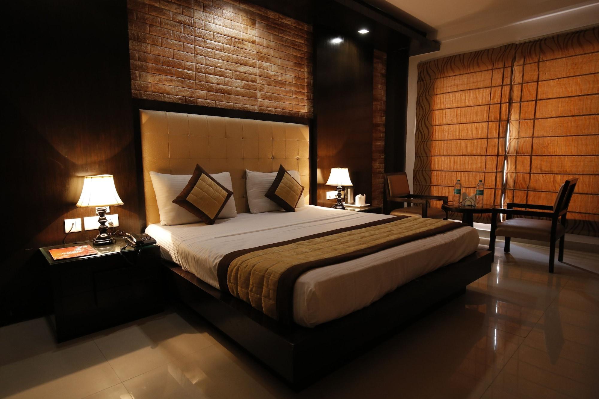 Hotel Delhi Pride, Karol Bagh Ngoại thất bức ảnh