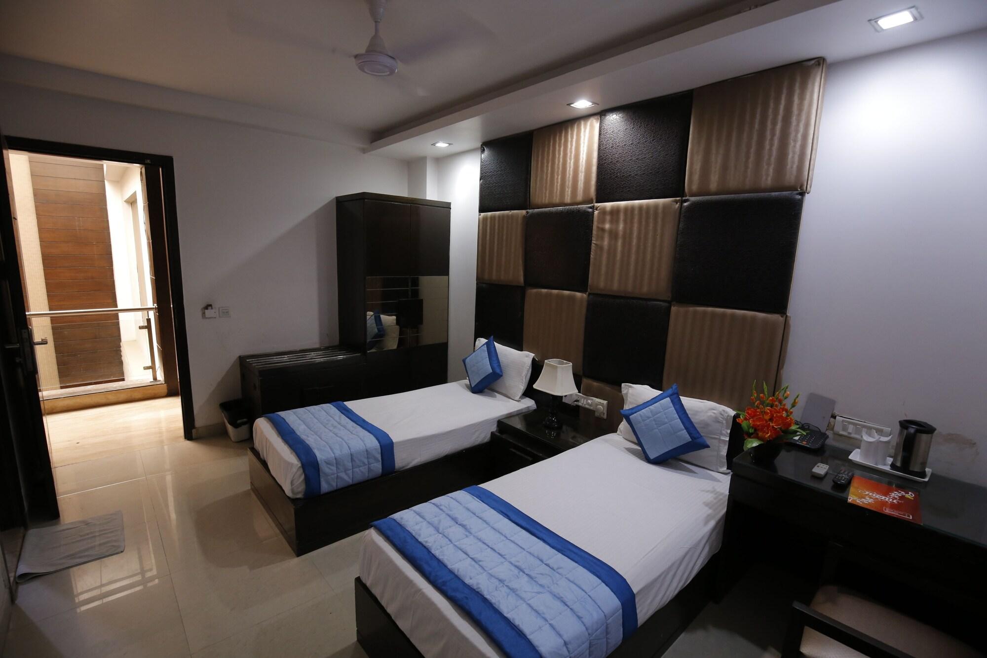 Hotel Delhi Pride, Karol Bagh Ngoại thất bức ảnh