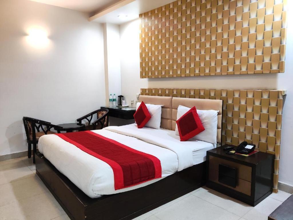 Hotel Delhi Pride, Karol Bagh Ngoại thất bức ảnh