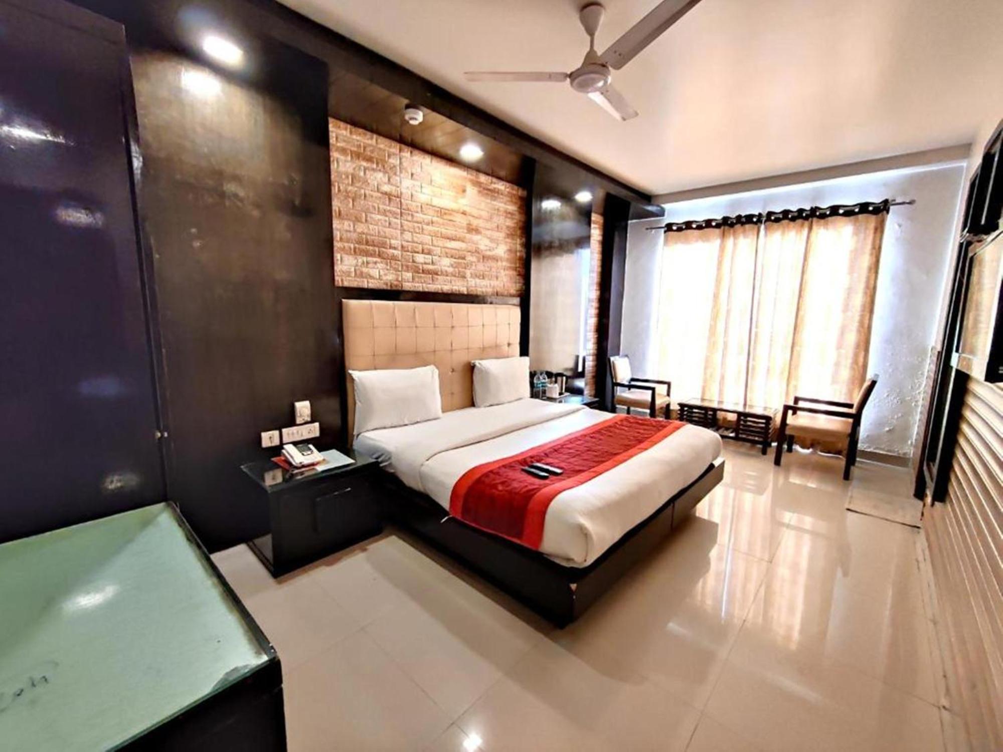 Hotel Delhi Pride, Karol Bagh Ngoại thất bức ảnh