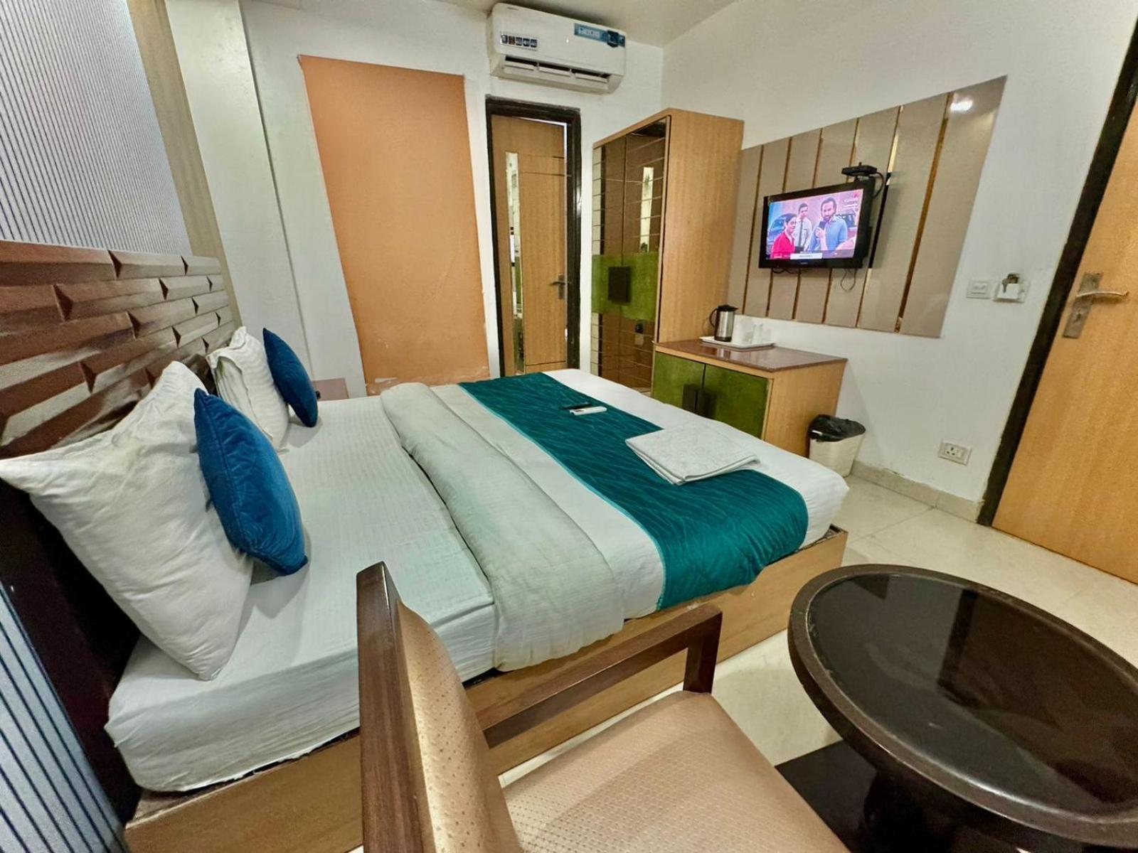 Stay At Hotel Pride, Delhi, Near Karol Bagh Metro Delhi (National Capital Territory of India) Ngoại thất bức ảnh