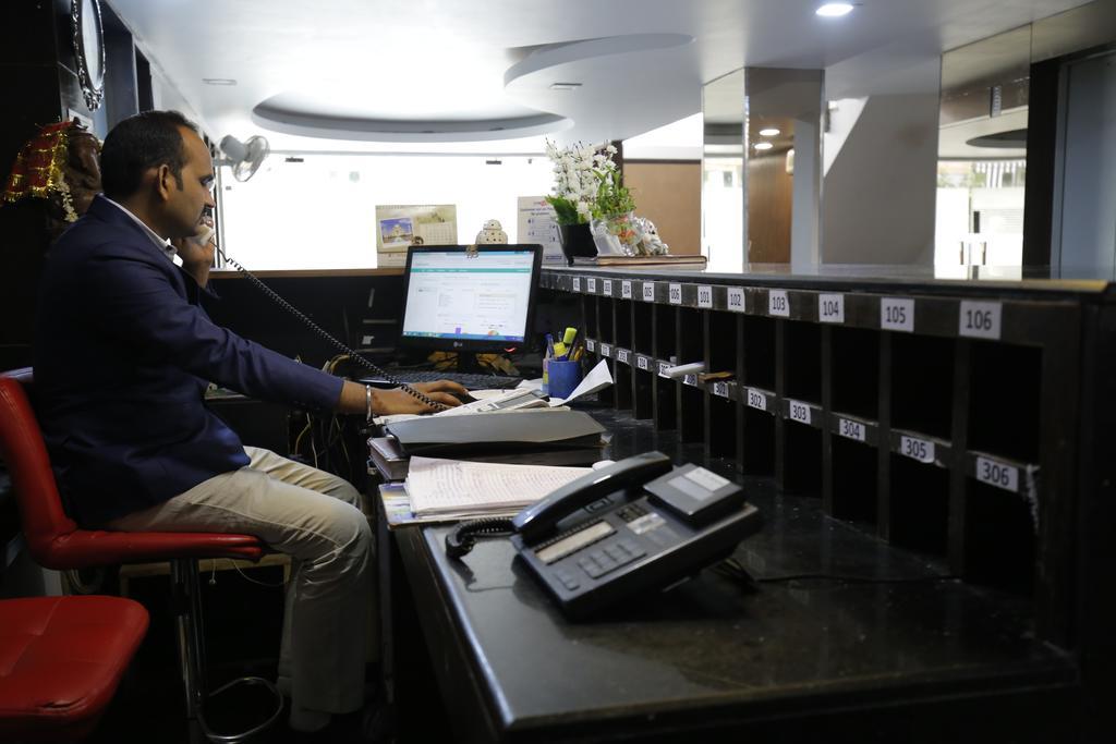 Stay At Hotel Pride, Delhi, Near Karol Bagh Metro Delhi (National Capital Territory of India) Ngoại thất bức ảnh